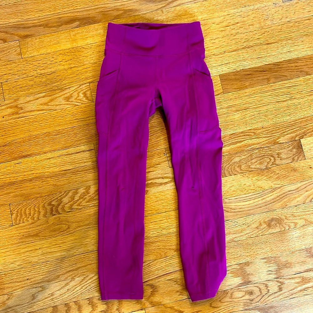 Lululemon pink leggings, missing tag